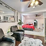 Pittsburgh Home With Pool, Fire Pit And Game Room