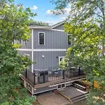 Fantastic Family Home In Central Mount Washington