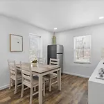 Lawrenceville Central !5 Spacious And Quiet Three Bedroom Apartment With Free Street Parking