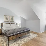 Lawrenceville Central !5 Spacious And Quiet Three Bedroom Apartment With Free Street Parking