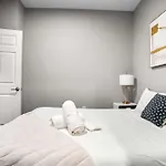 Cozysuites Modern 1Br In Downtown Pitts 9
