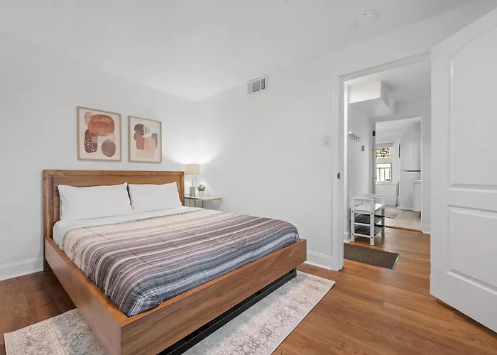 Shadyside, Pittsburgh, Modern And Stylish 1 Bedroom Unit5 With Free Parking
