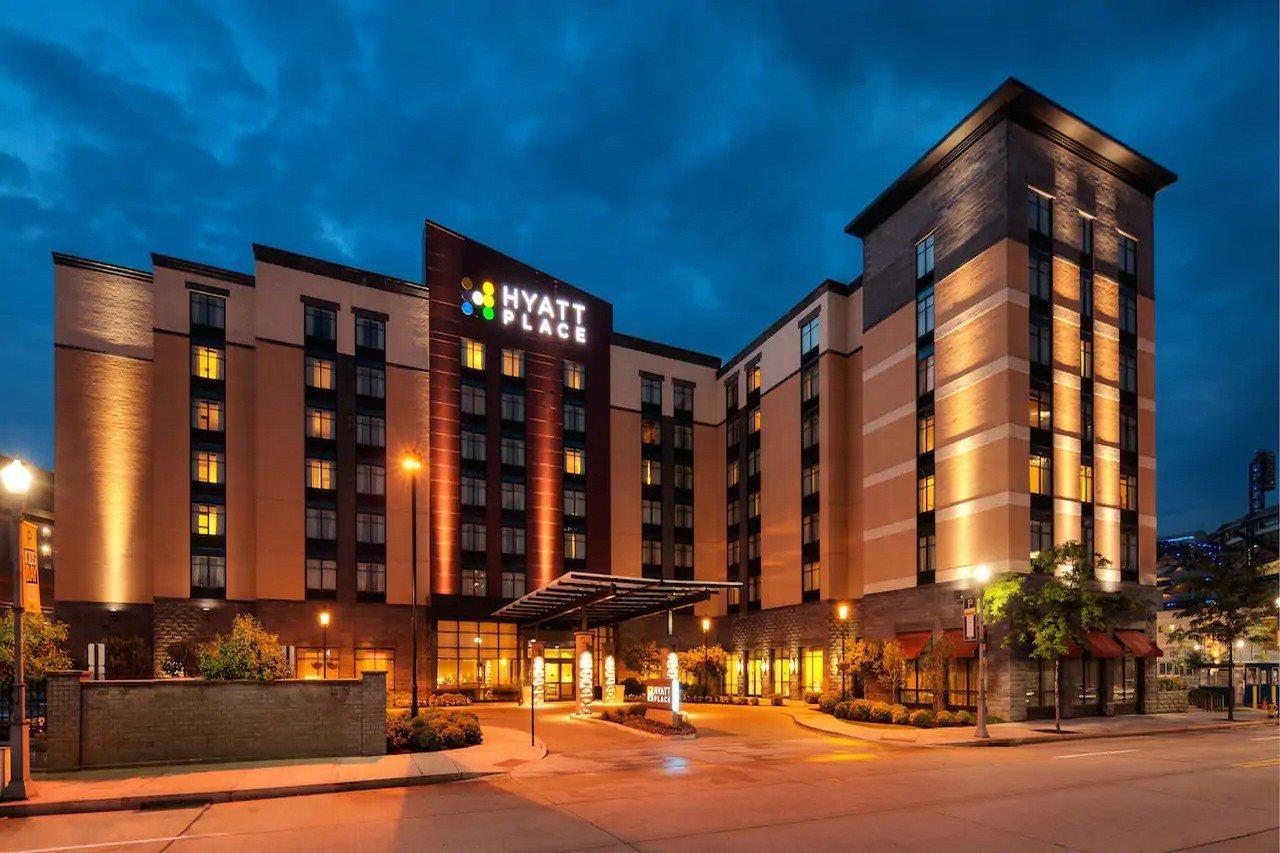 Hyatt Place North Shore Hotel 3*