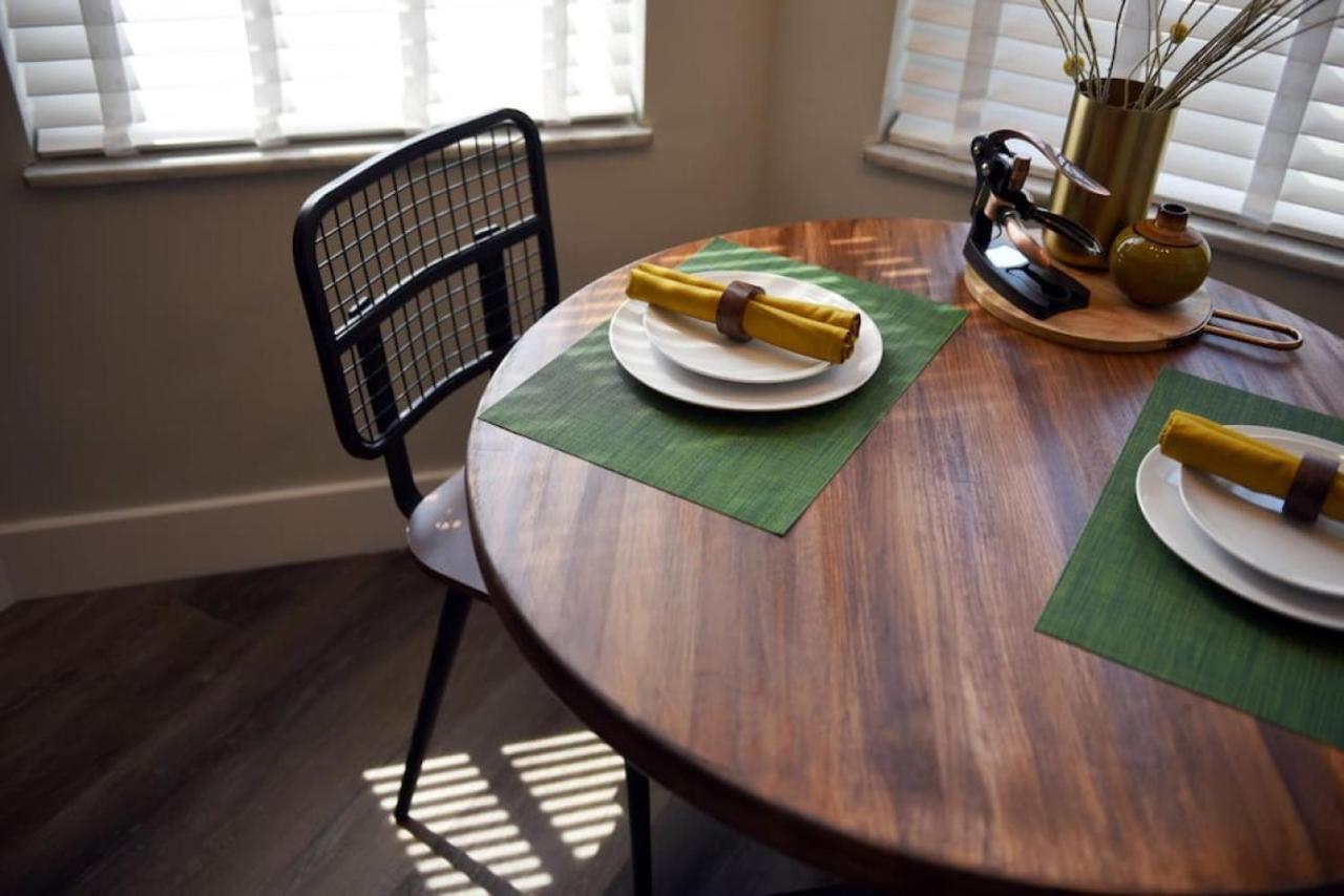 Apartment Hostwise - The Grandview - Great Views - Brand New Remodel