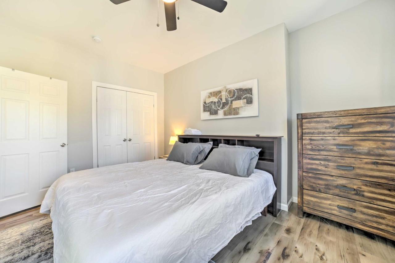 Townhome 1 Mi To Downtown Holiday home *