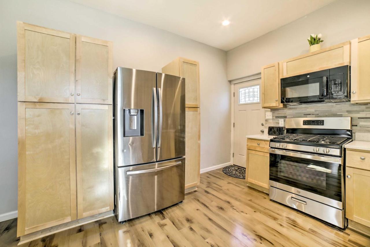 Holiday home Townhome 1 Mi To Downtown Pittsburgh