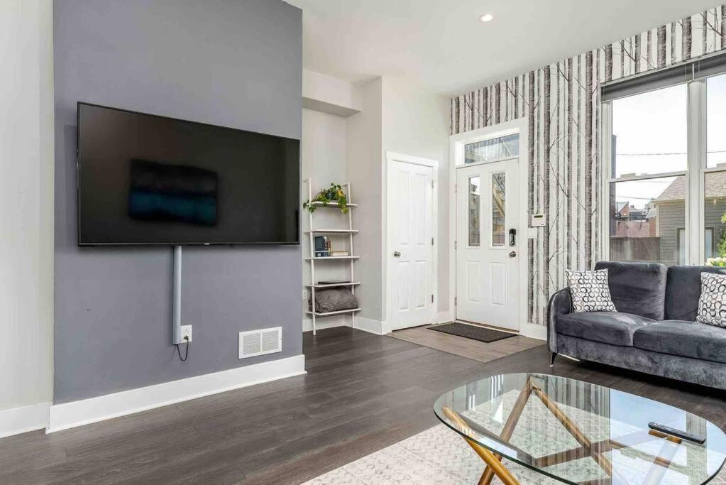 Holiday home Stadiumview Villa: Pet-friendly 4br With Vistas *