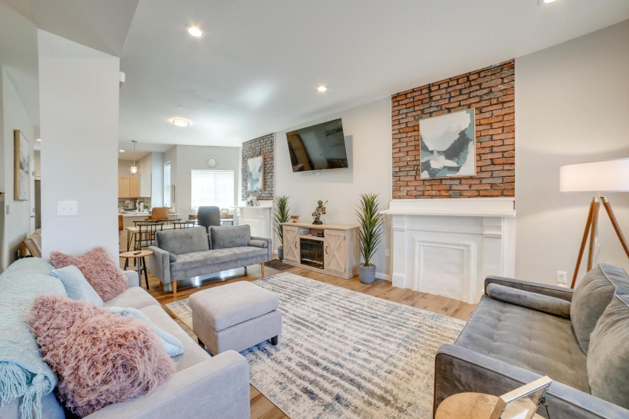 Holiday home Townhome 1 Mi To Downtown Pittsburgh