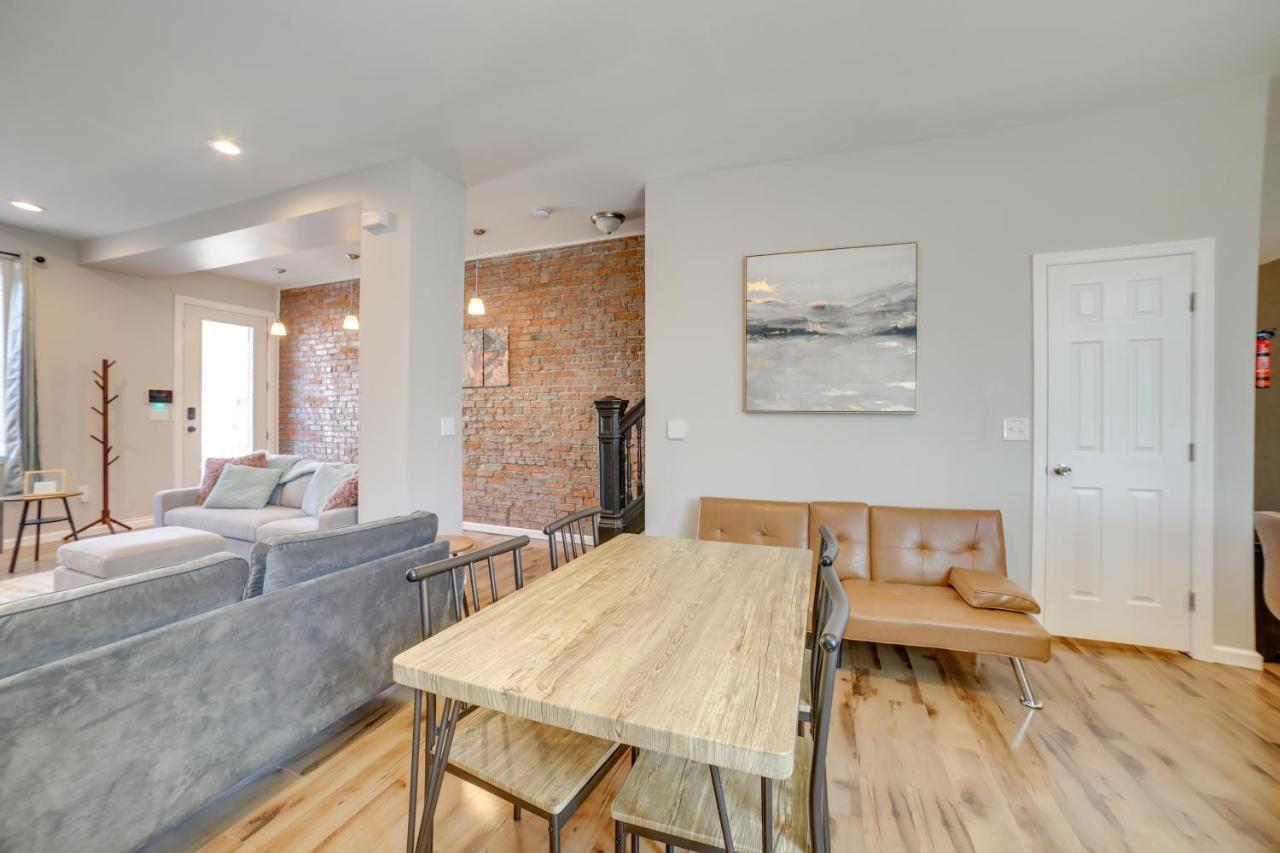 Townhome 1 Mi To Downtown Holiday home *