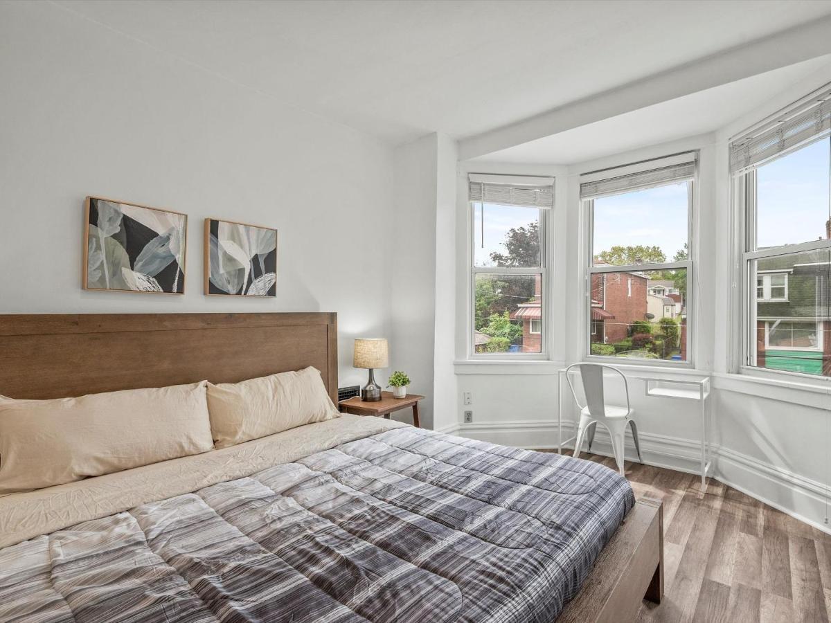 Oakland/university @e Stylish And Private Bedroom With Shared Bathroom *