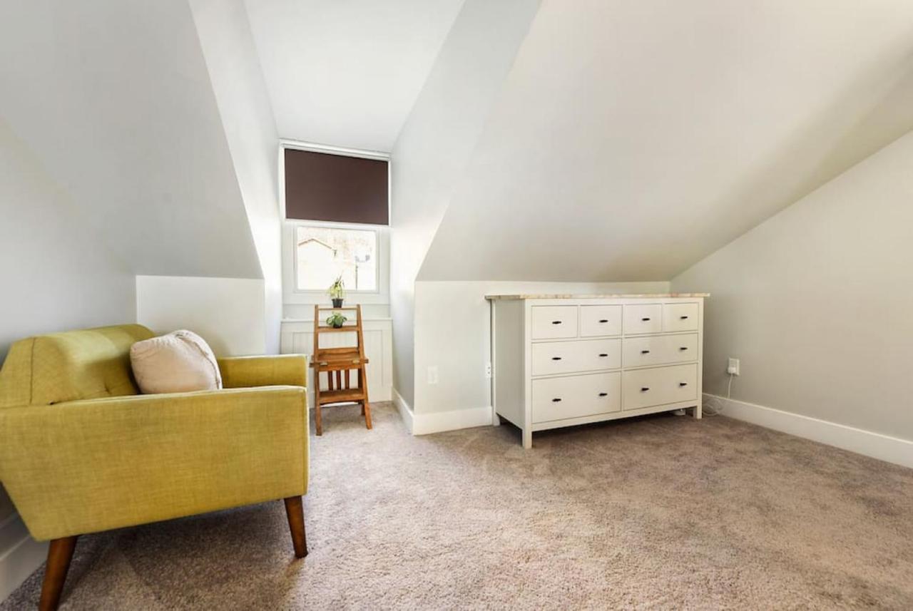 The Alpine - Family Friendly, Great Area, Artist Abode Holiday home
