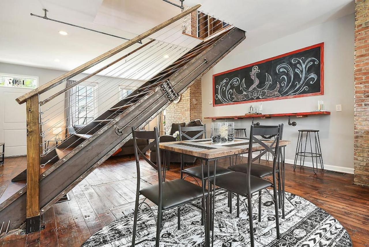 Ferienhaus Boat House - Beautiful Custom Space, Two King Beds