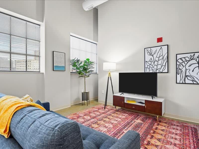 Cozysuites Stunning 1br, Downtown