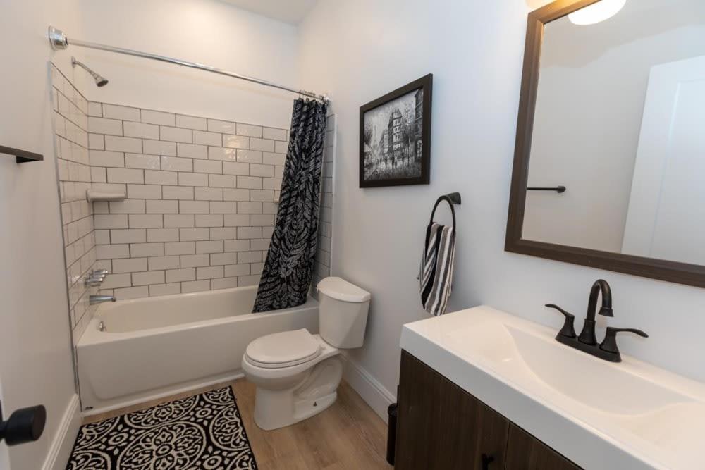 Apartamento Historic & Sophisticated Walk To Casino Stadiums