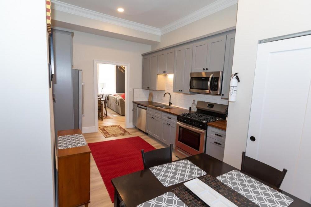 Apartamento Historic & Sophisticated Walk To Casino Stadiums *
