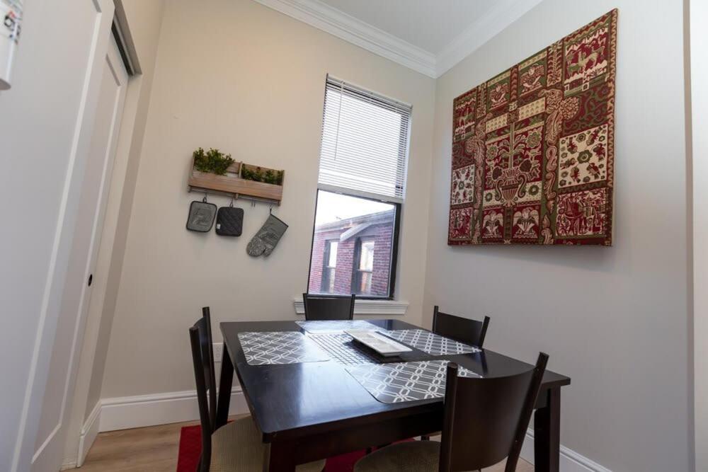 Apartamento Historic & Sophisticated Walk To Casino Stadiums
