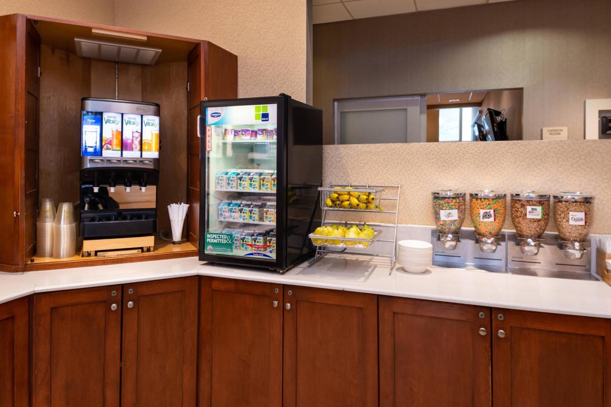 Hotel Springhill By Marriott North Shore