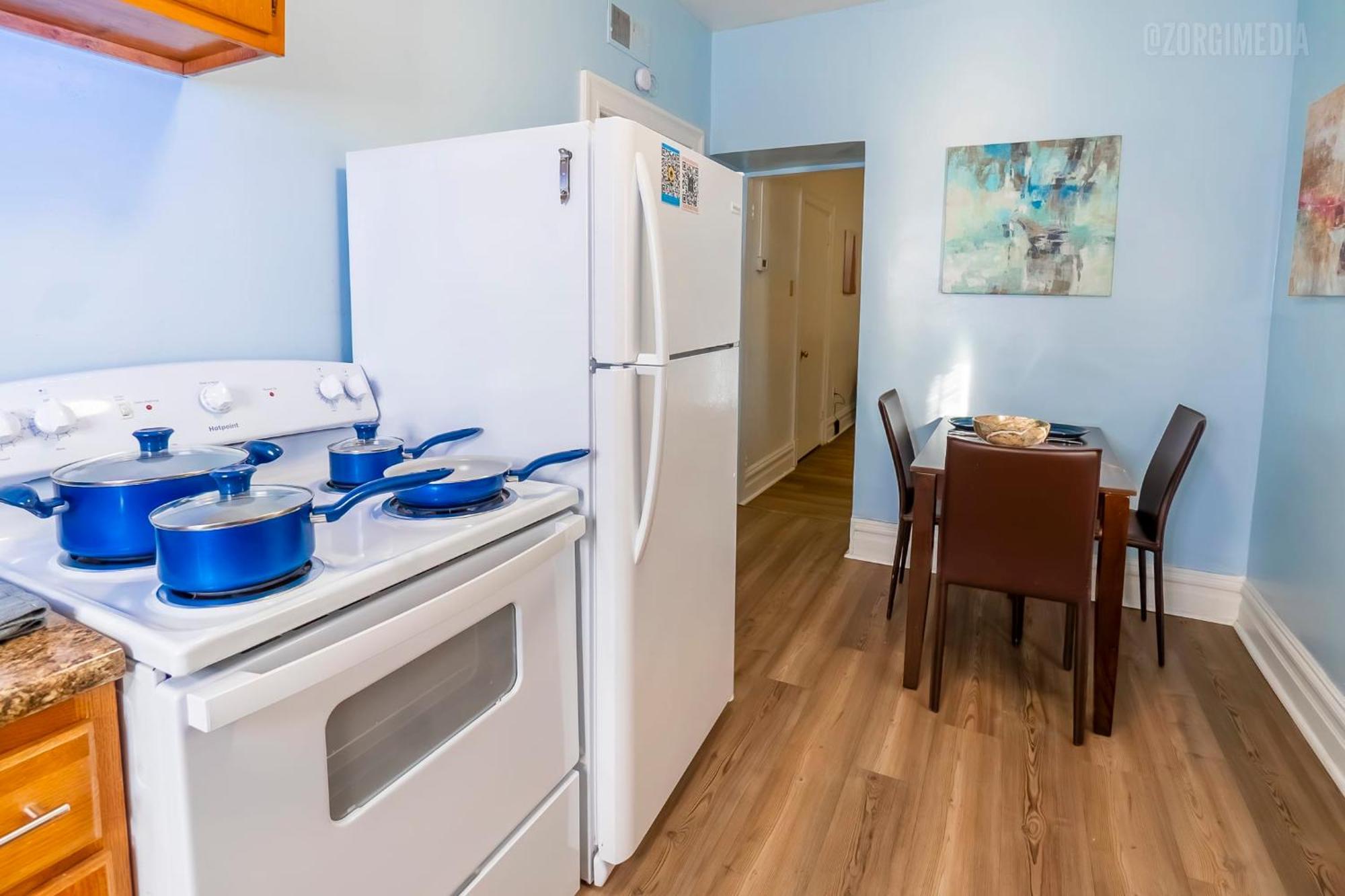 Apartment Stylish - 2 Queen Bed - Easy Hospital Access *