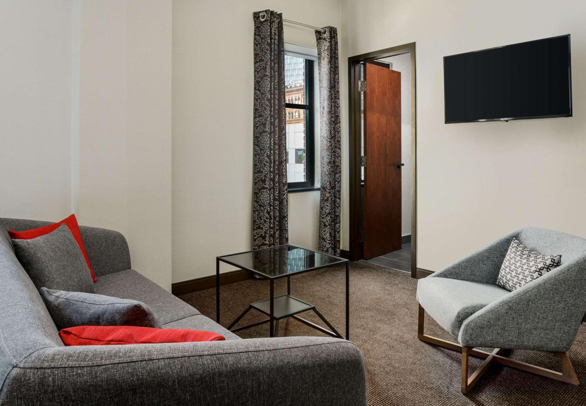 Hotel Joinery Pittsburgh, Curio Collection By Hilton Pittsburgh