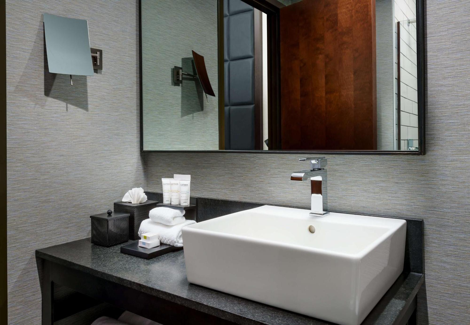 Joinery Pittsburgh, Curio Collection By Hilton Hotel Pittsburgh