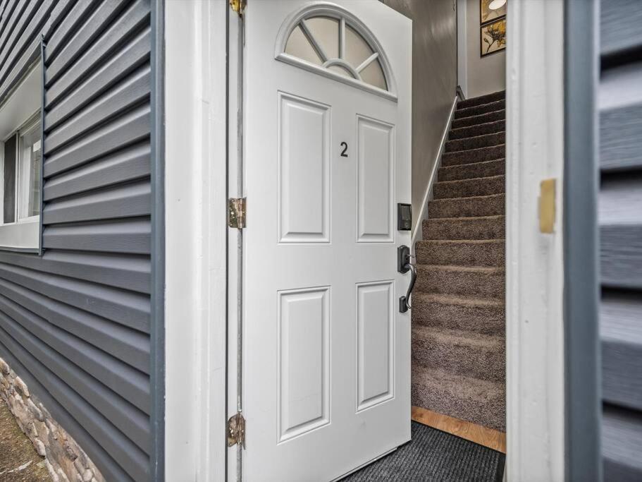 Bloomfield, Bright And Spacious Two Bedroom With Free Parking Apartamento *