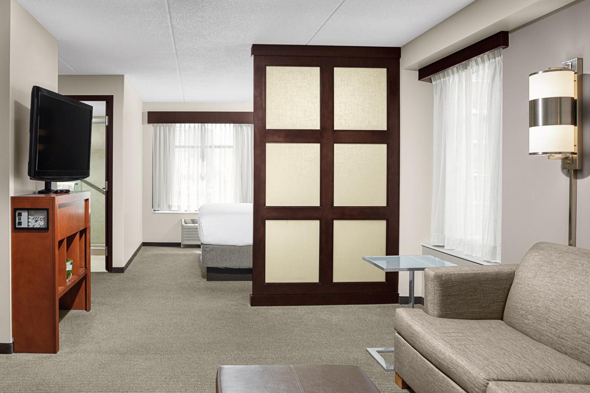 Hyatt Place North Shore Hotel