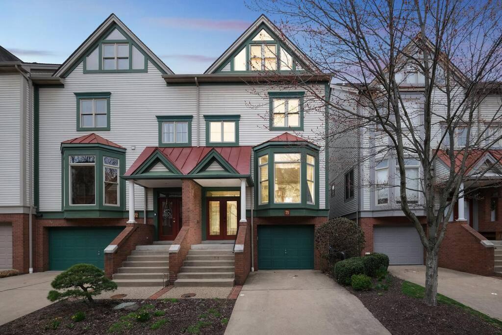 Charming, Washington's Landing Island * Pittsburgh