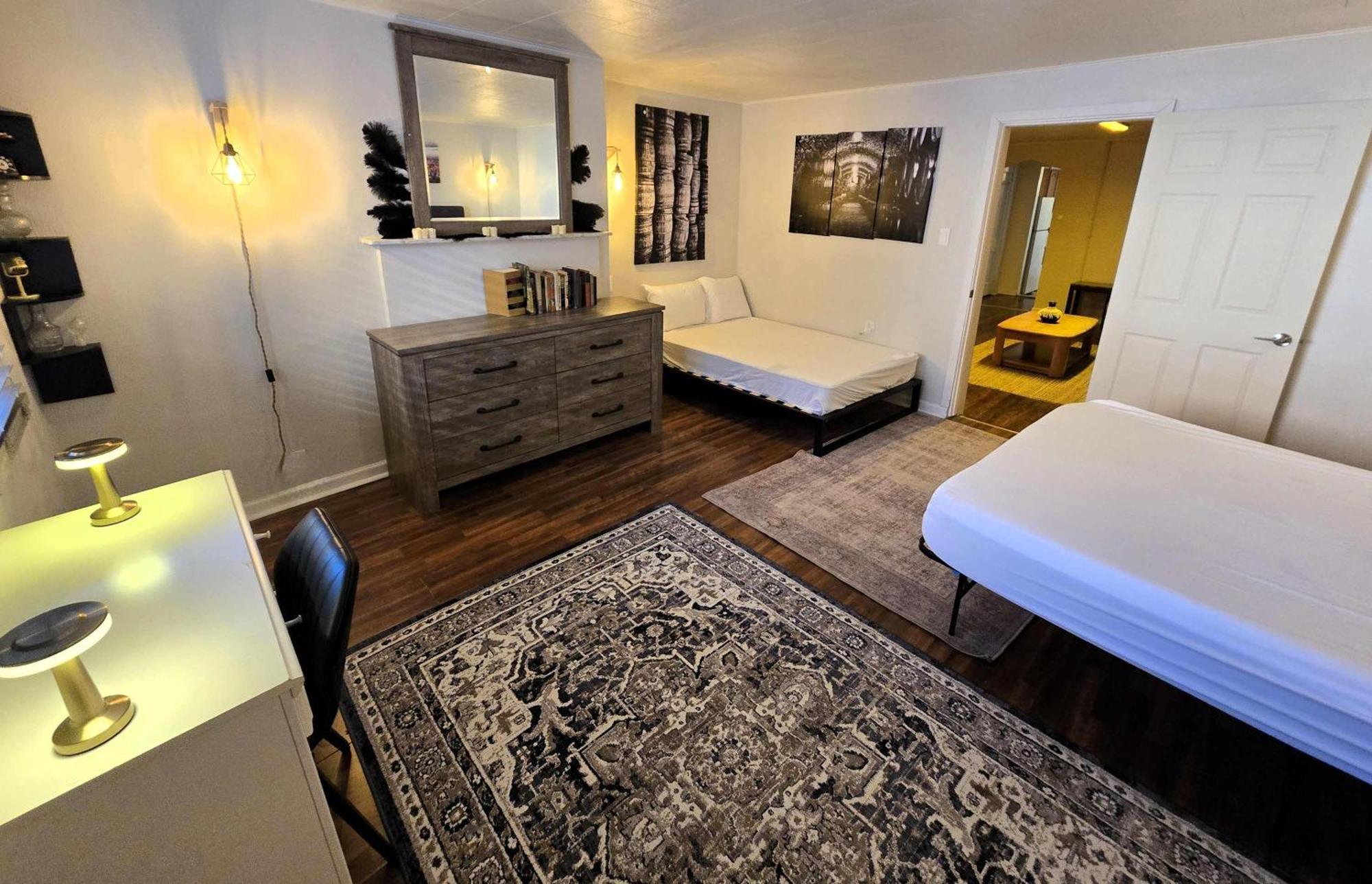 Apartment Carey Way Quarters - The Speakeasy