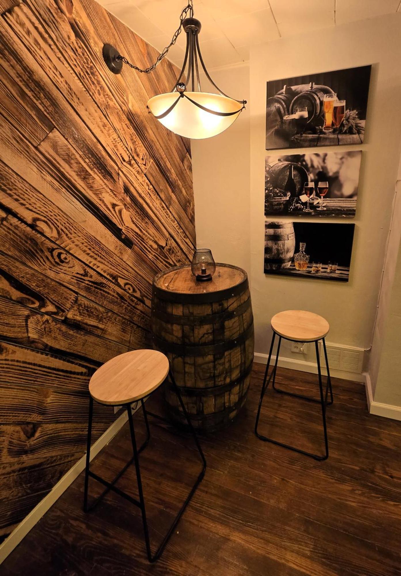 Apartment Carey Way Quarters - The Speakeasy Pittsburgh