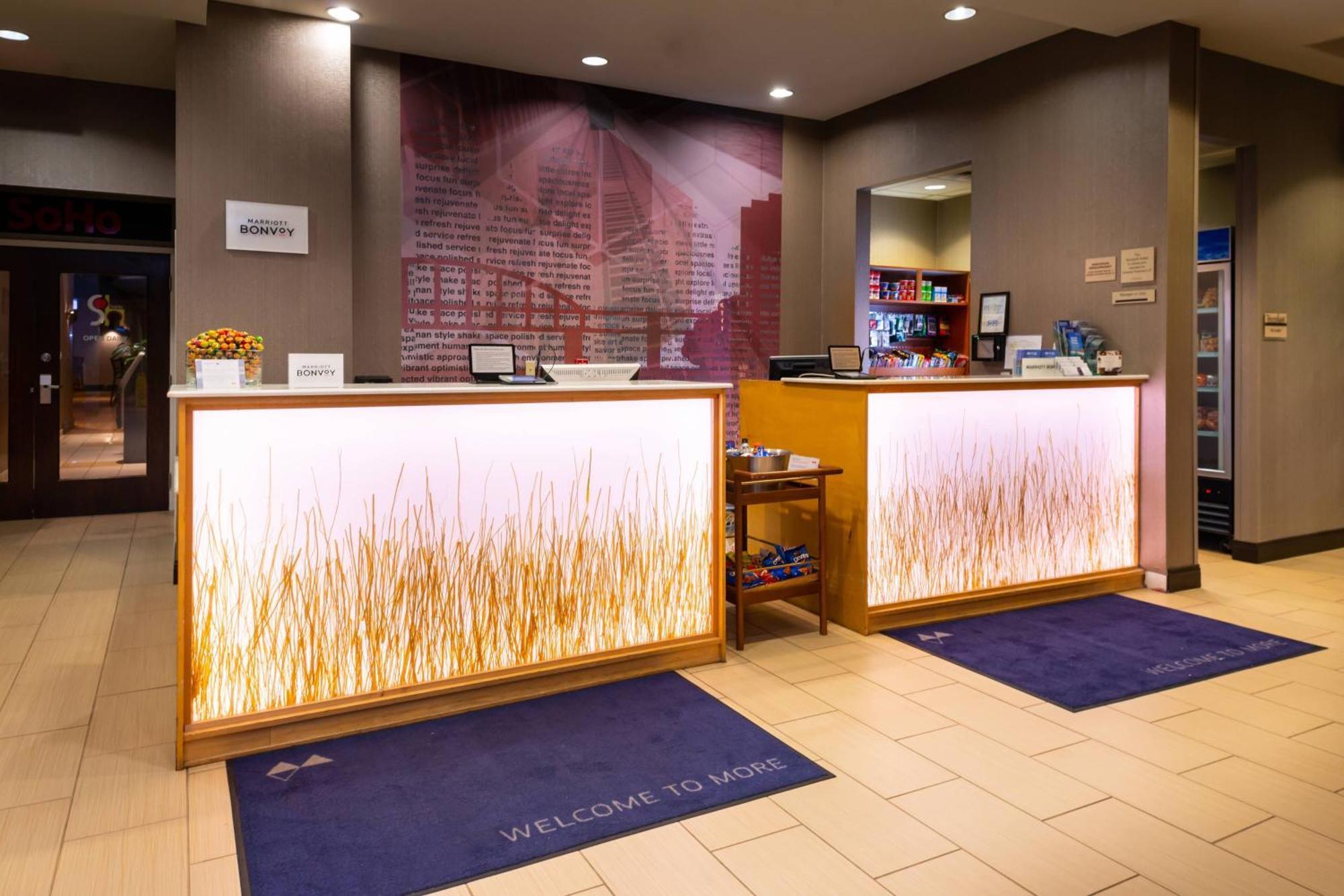 Hotel Springhill By Marriott North Shore