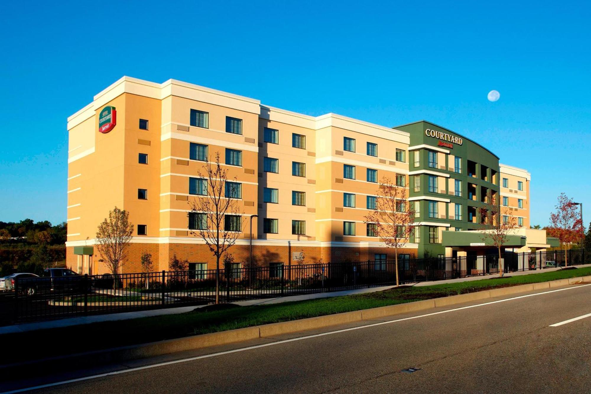 Courtyard Pittsburgh Settlers Ridge/robinson Township Hotel 3*