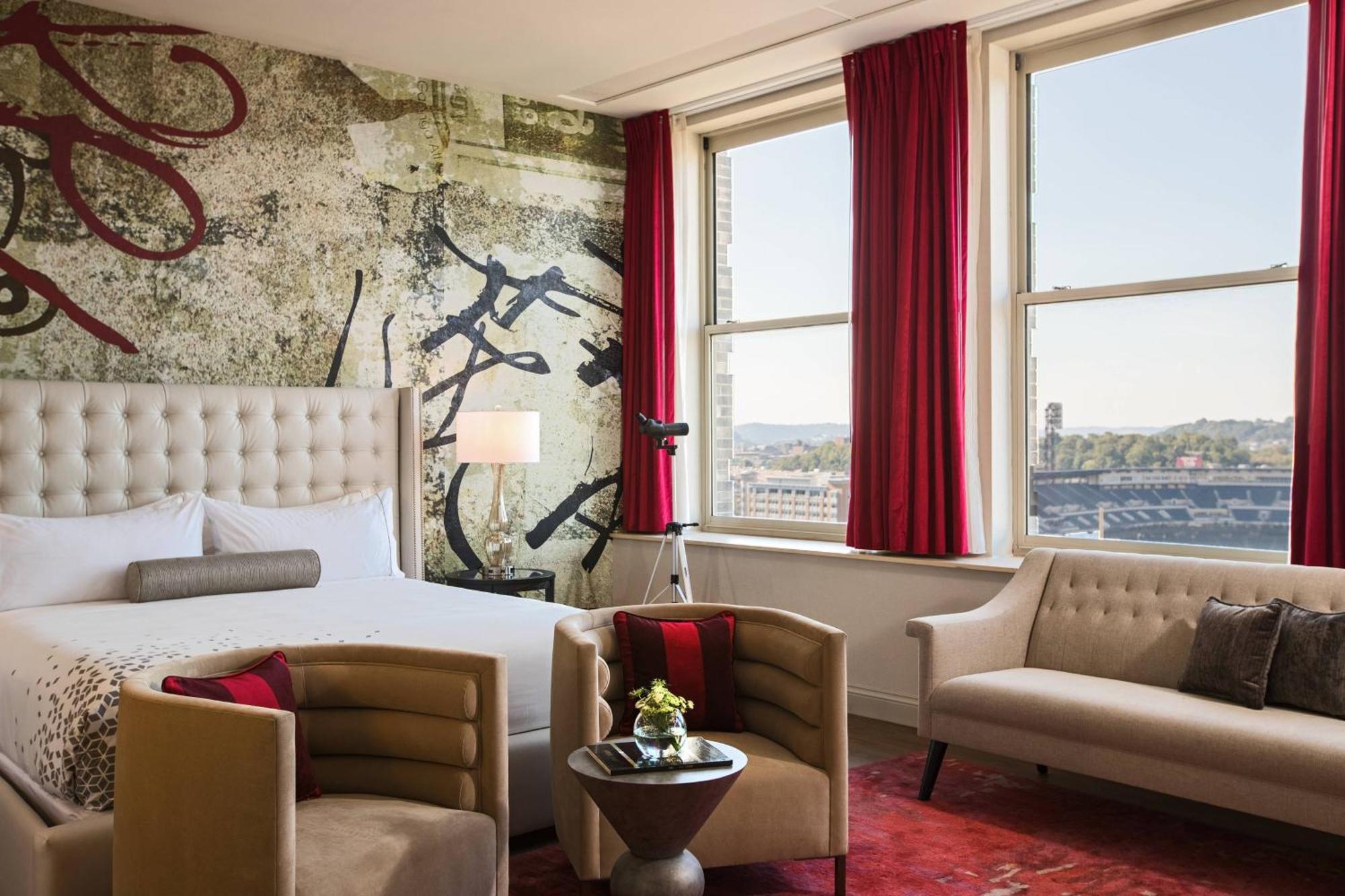 Renaissance Hotel