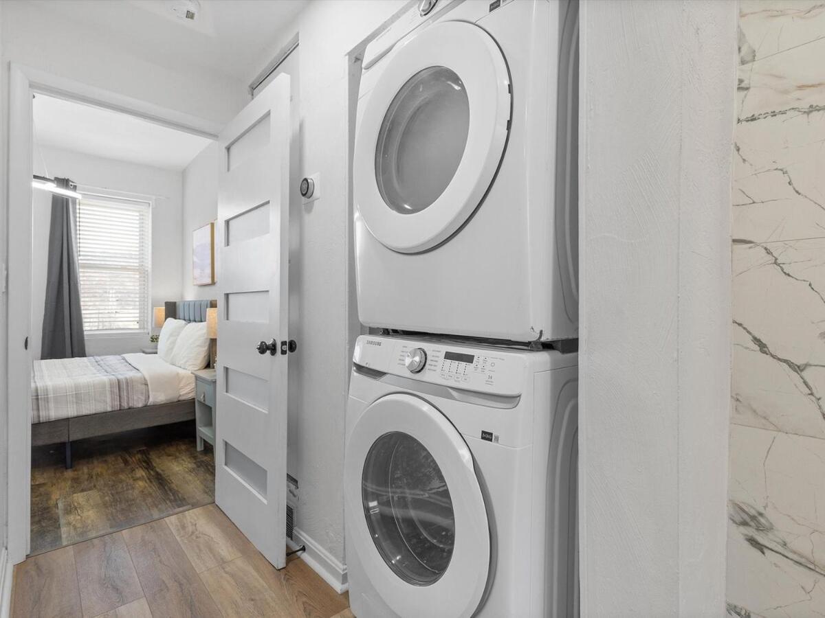 Apartment Lawrenceville !5 Spacious And Quiet Three Bedroom With Free Street Parking
