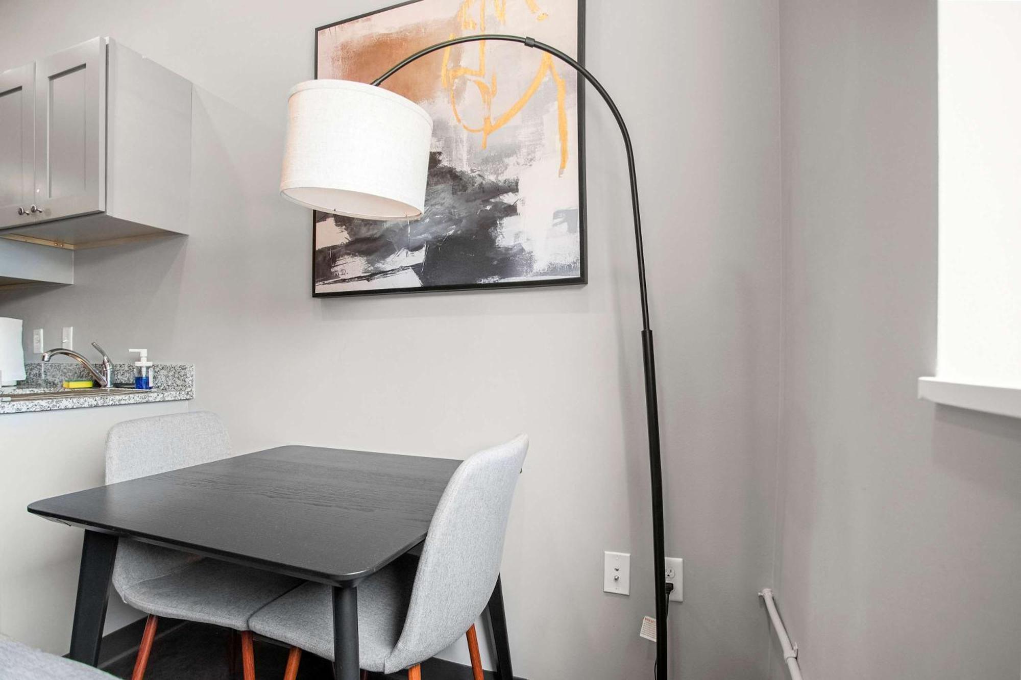 Cozysuites Modern 1br In Downtown Pitts 9 *