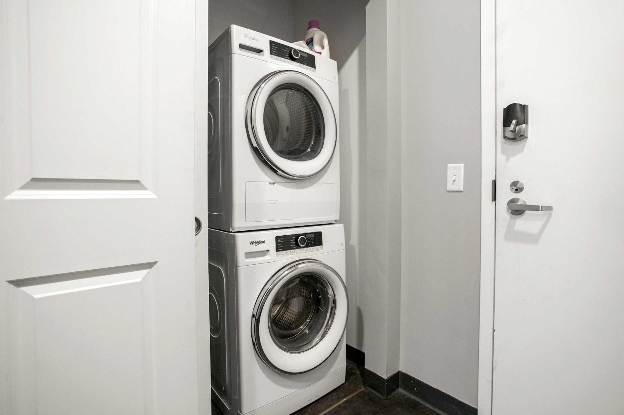 Apartment Cozysuites Modern 1br In Downtown Pitts 9 *