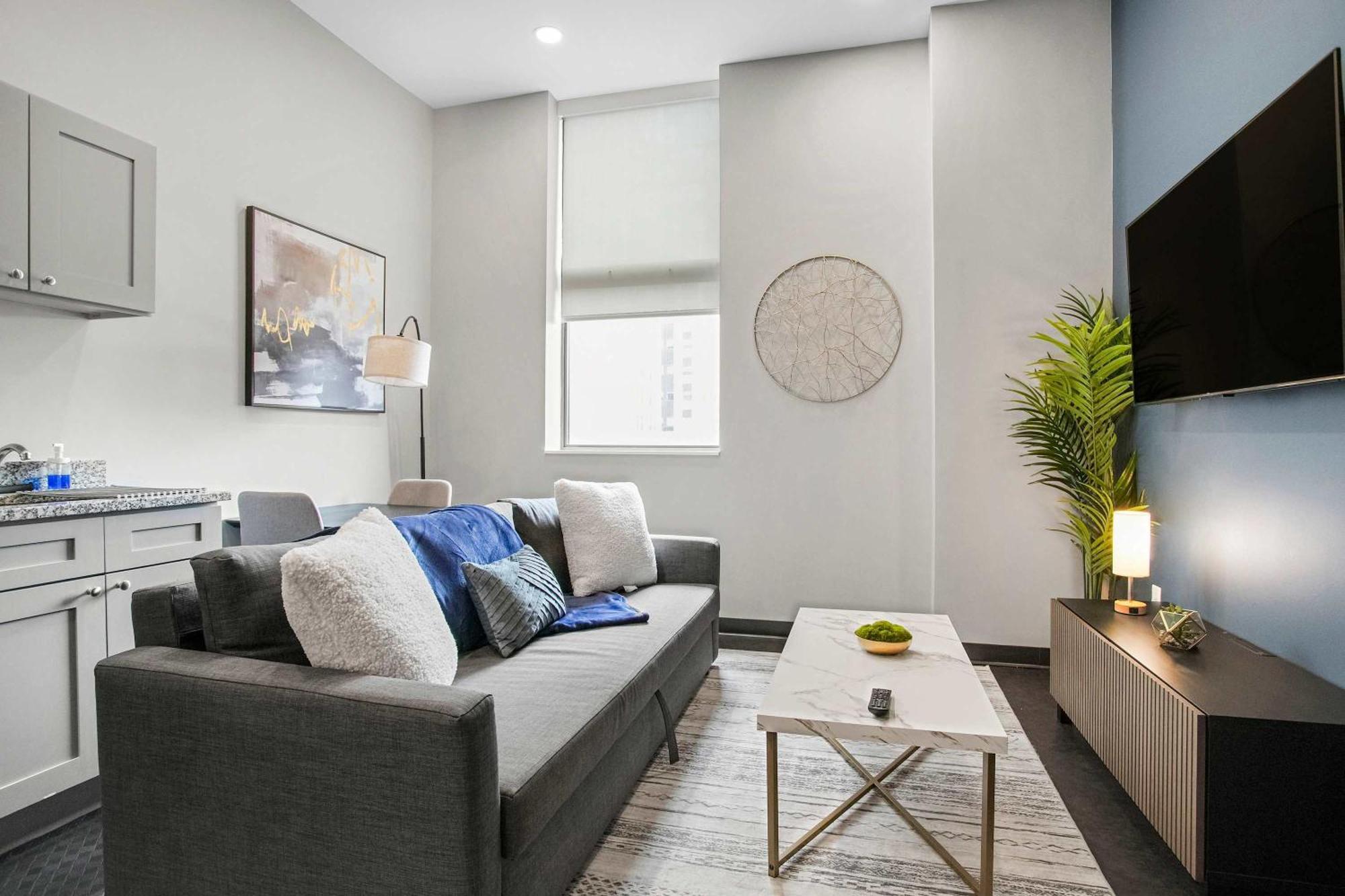Cozysuites Modern 1br In Downtown Pitts 9 Apartment