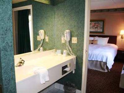 Hotel Mcknight 3*
