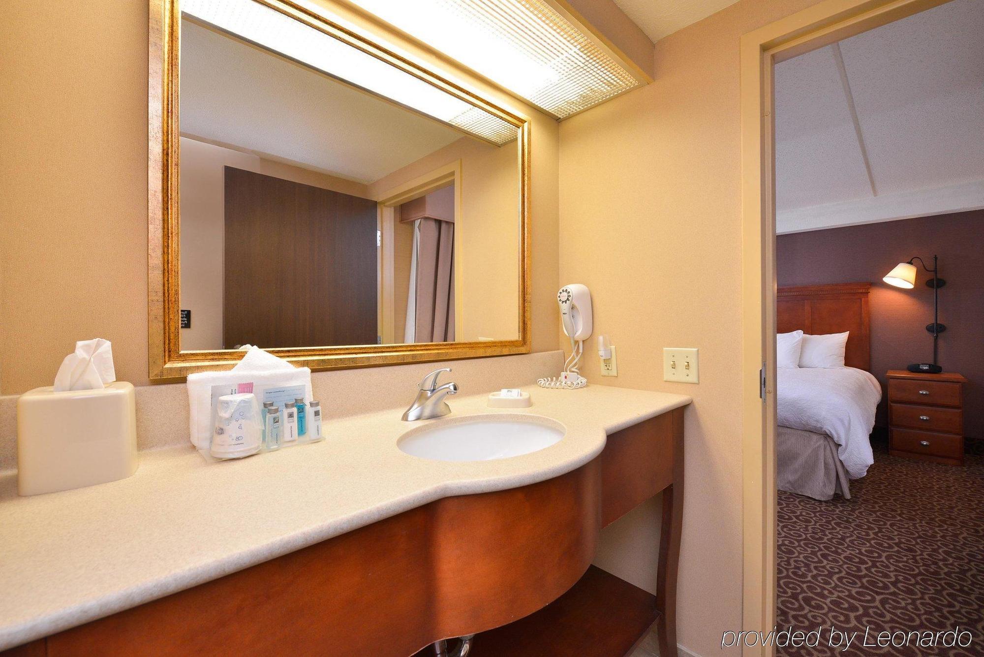 Mcknight Hotel 3*