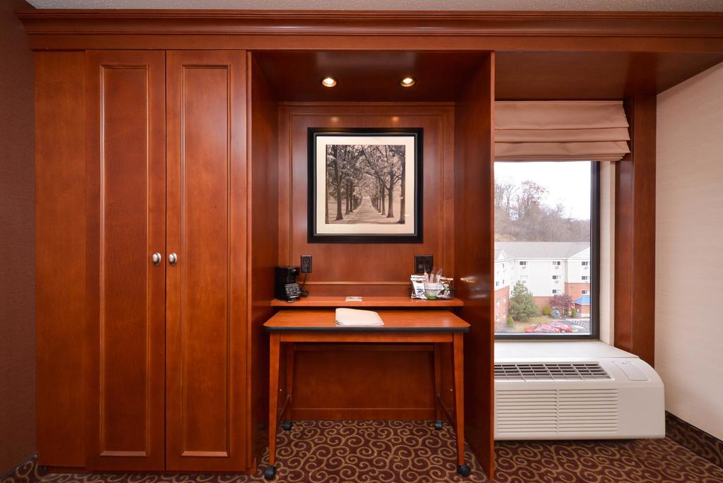 Mcknight Hotel