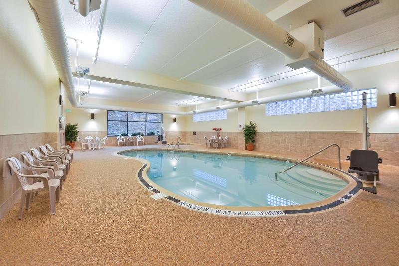 Mcknight Hotel Pittsburgh