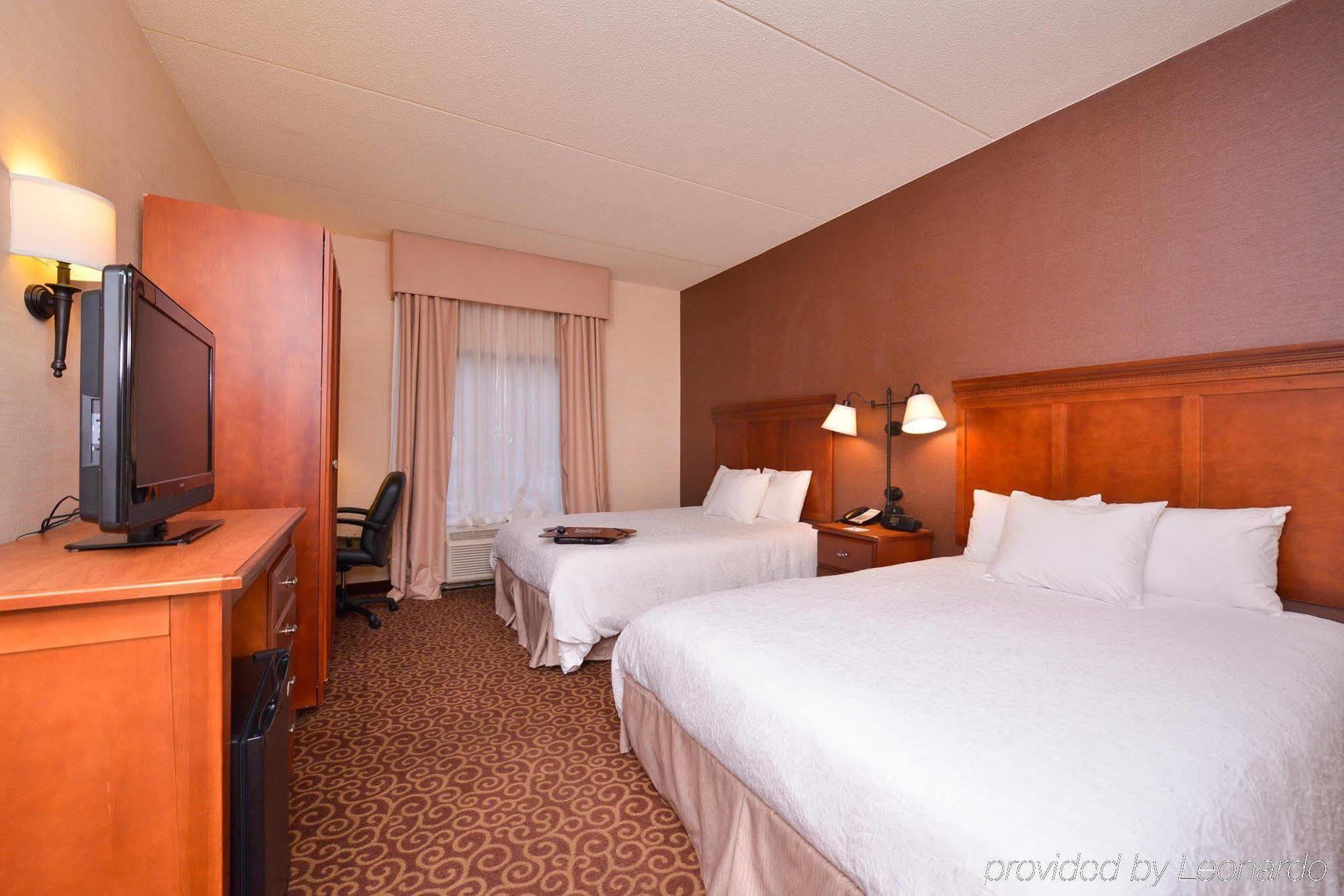 Hotel Mcknight 3*