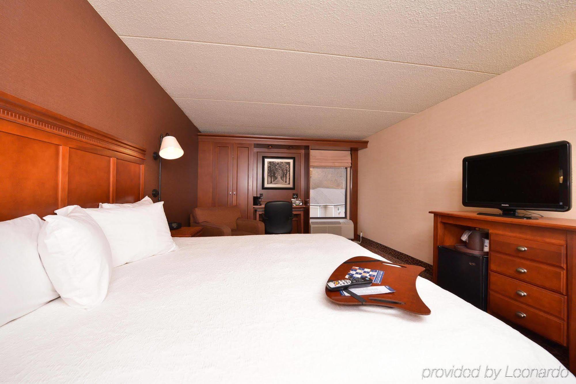 Hotel Mcknight Pittsburgh