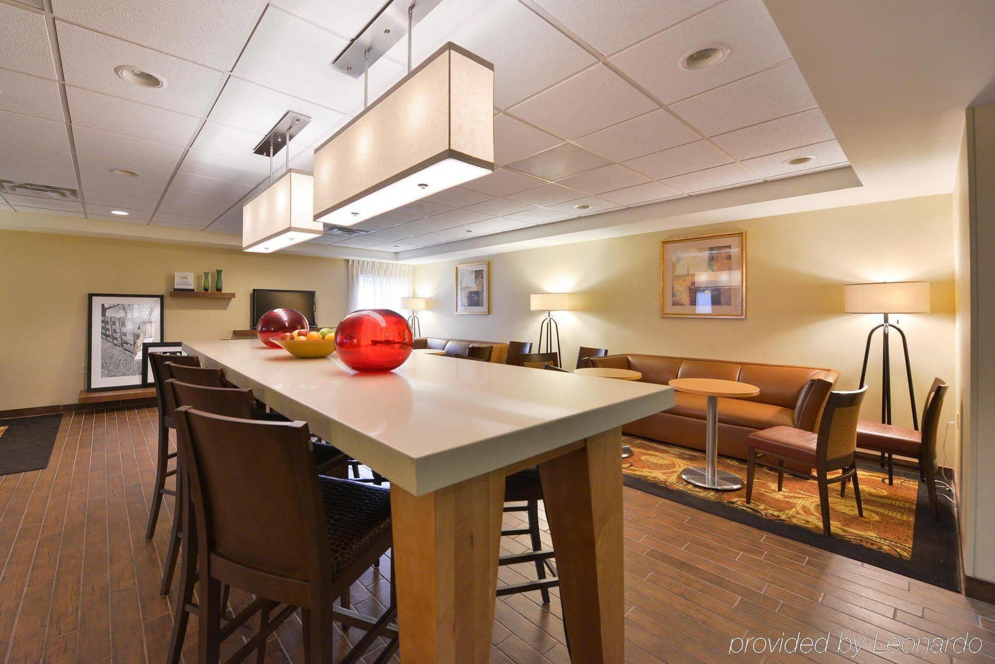 Hotel Mcknight