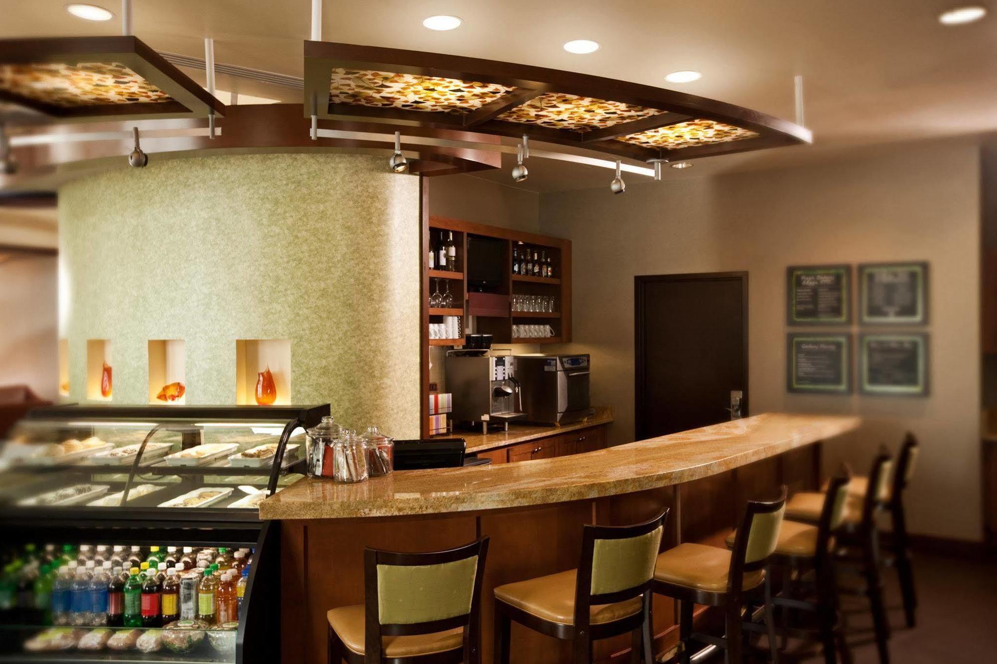 Hyatt Place North Shore Hotel