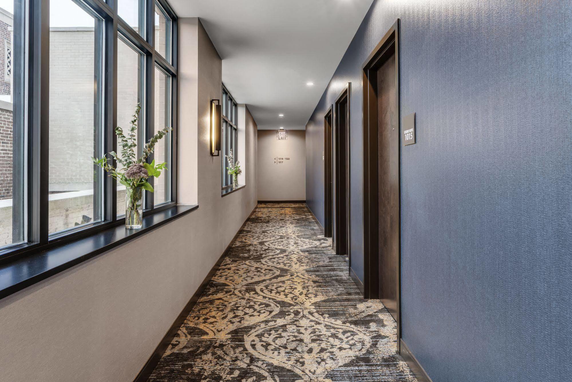 Hotel Joinery Pittsburgh, Curio Collection By Hilton