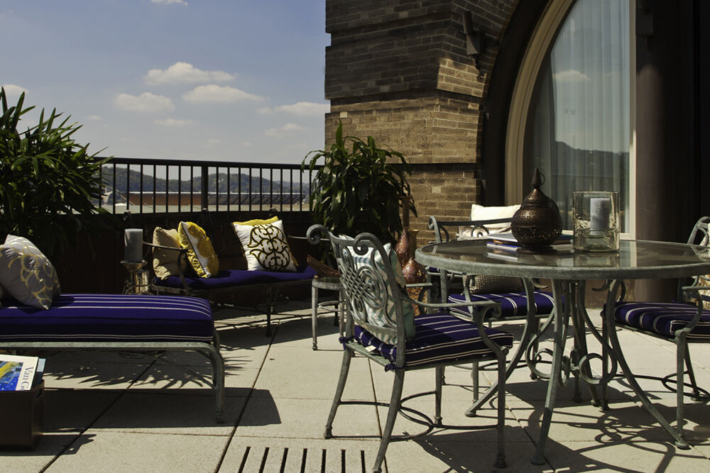 Renaissance Hotel 4*