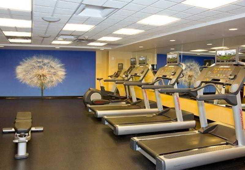 Springhill By Marriott North Shore Hotel 3*