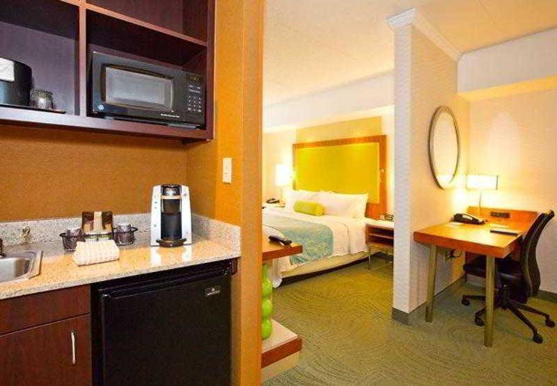 Hotel Springhill By Marriott North Shore 3*