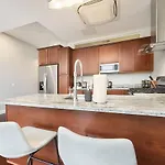 Hostwise Stays - The Washington At Chatham - Free Parking, Private Gym, Skyline Views!