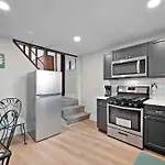Hip And Bright Lawerenceville 2 Bed Easy Parking
